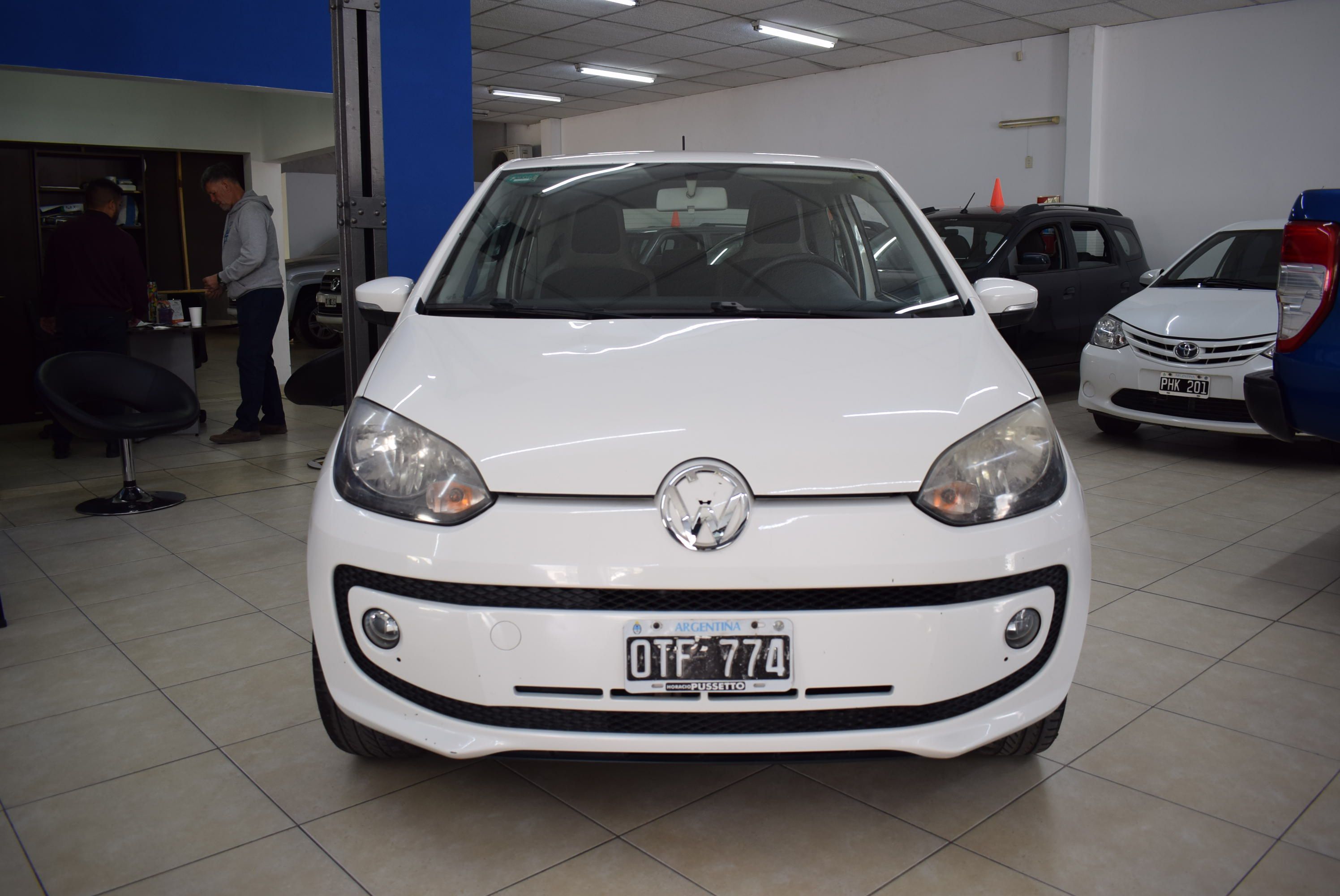Volkswagen UP HIGH 3 PTAS 2