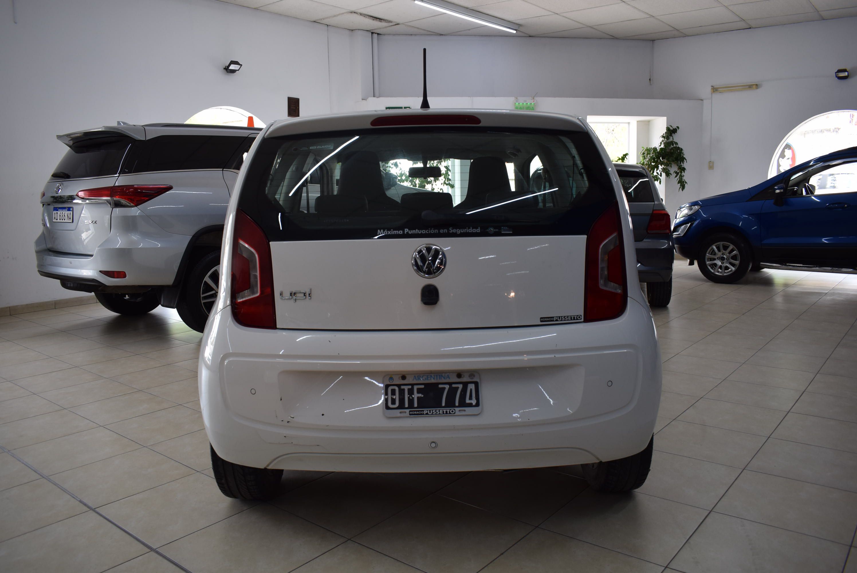 Volkswagen UP HIGH 3 PTAS 6
