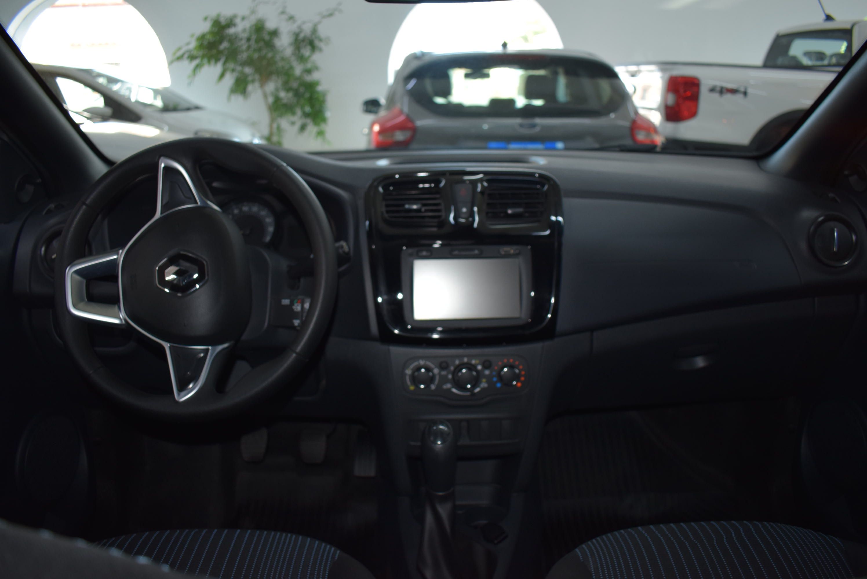Renault LOGAN LIFE 1.6 5