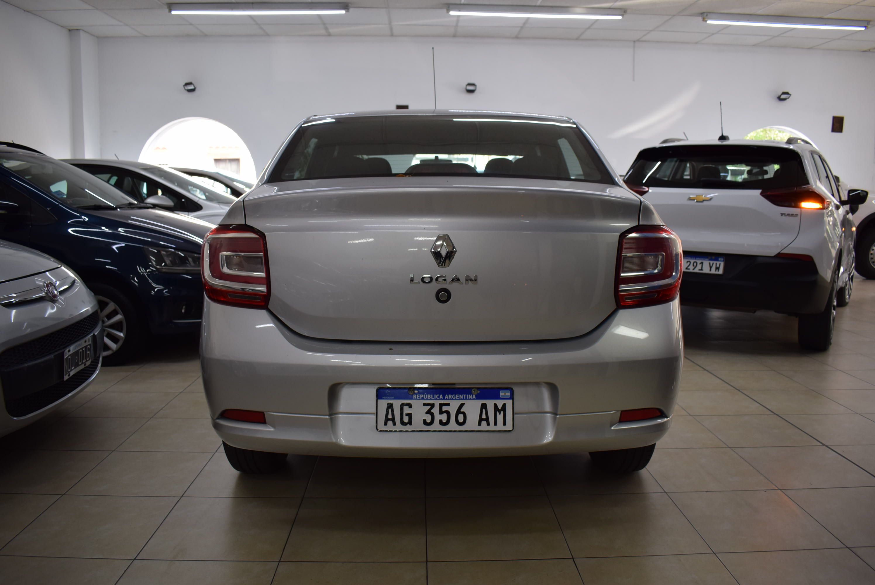 Renault LOGAN LIFE 1.6 8