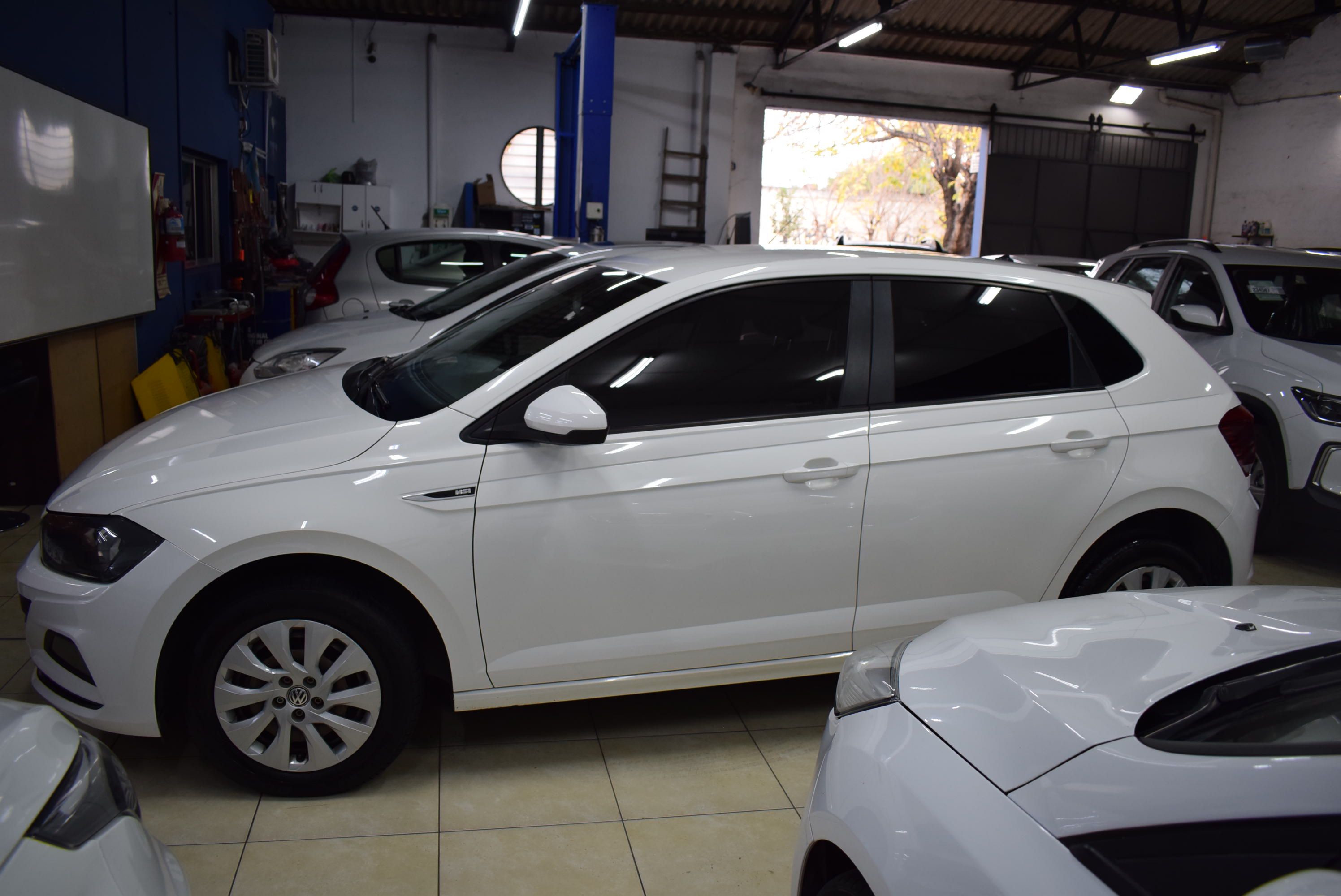 Volkswagen POLO TRENDLINE1.6 MSI MT 5