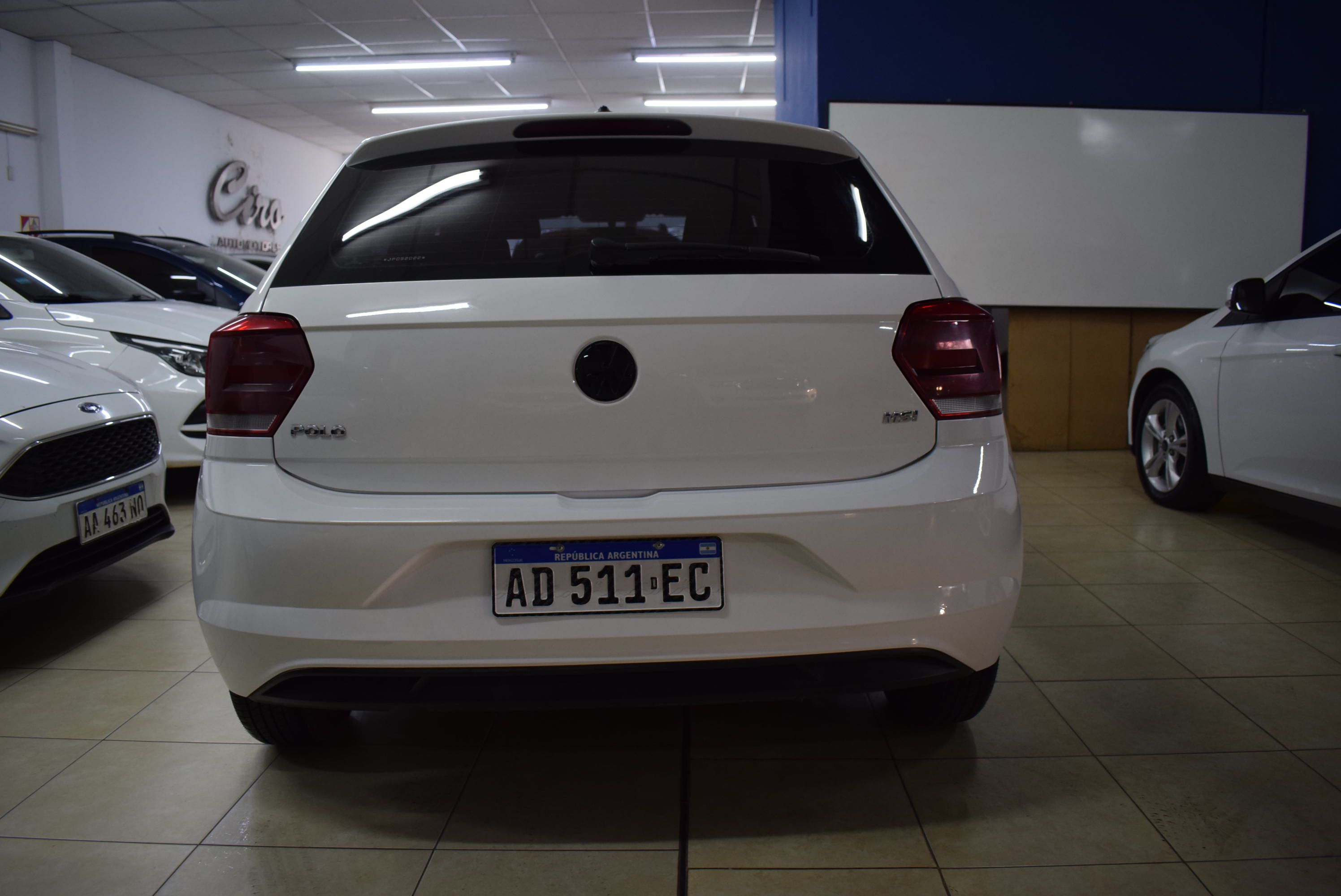 Volkswagen POLO TRENDLINE1.6 MSI MT 8