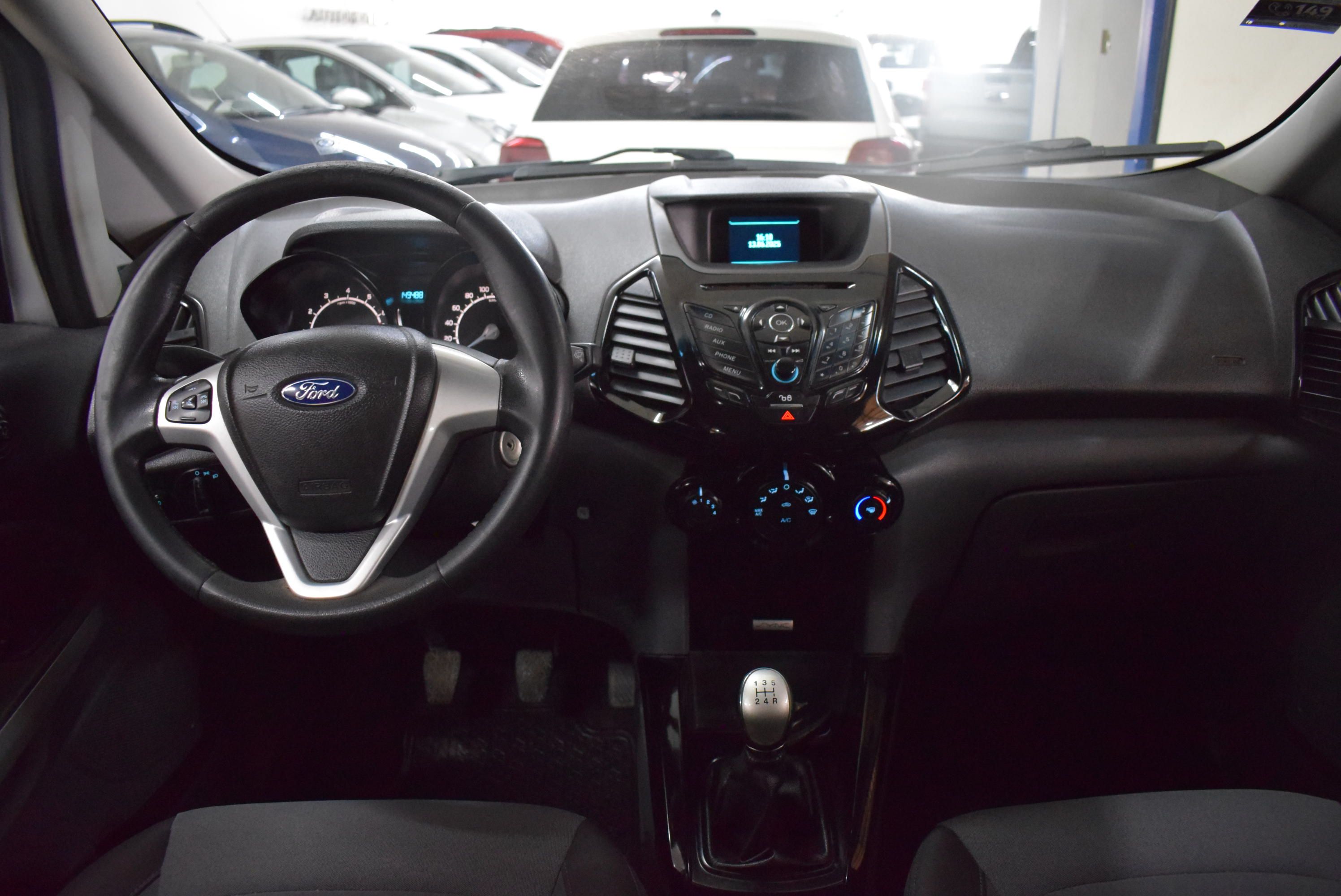Ford ECOSPORT FREESTYLE 1.6L MT 4