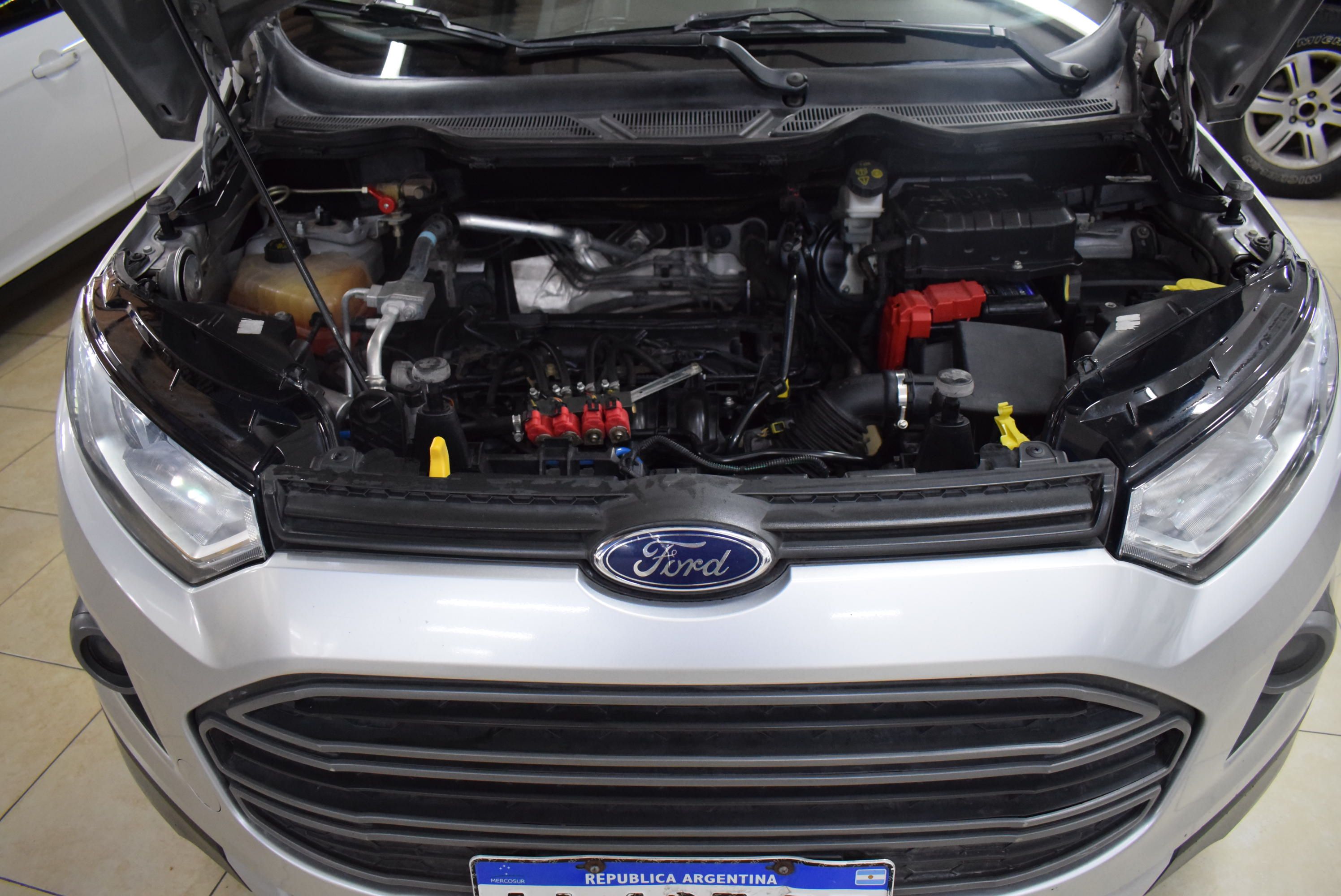 Ford ECOSPORT FREESTYLE 1.6L MT 5