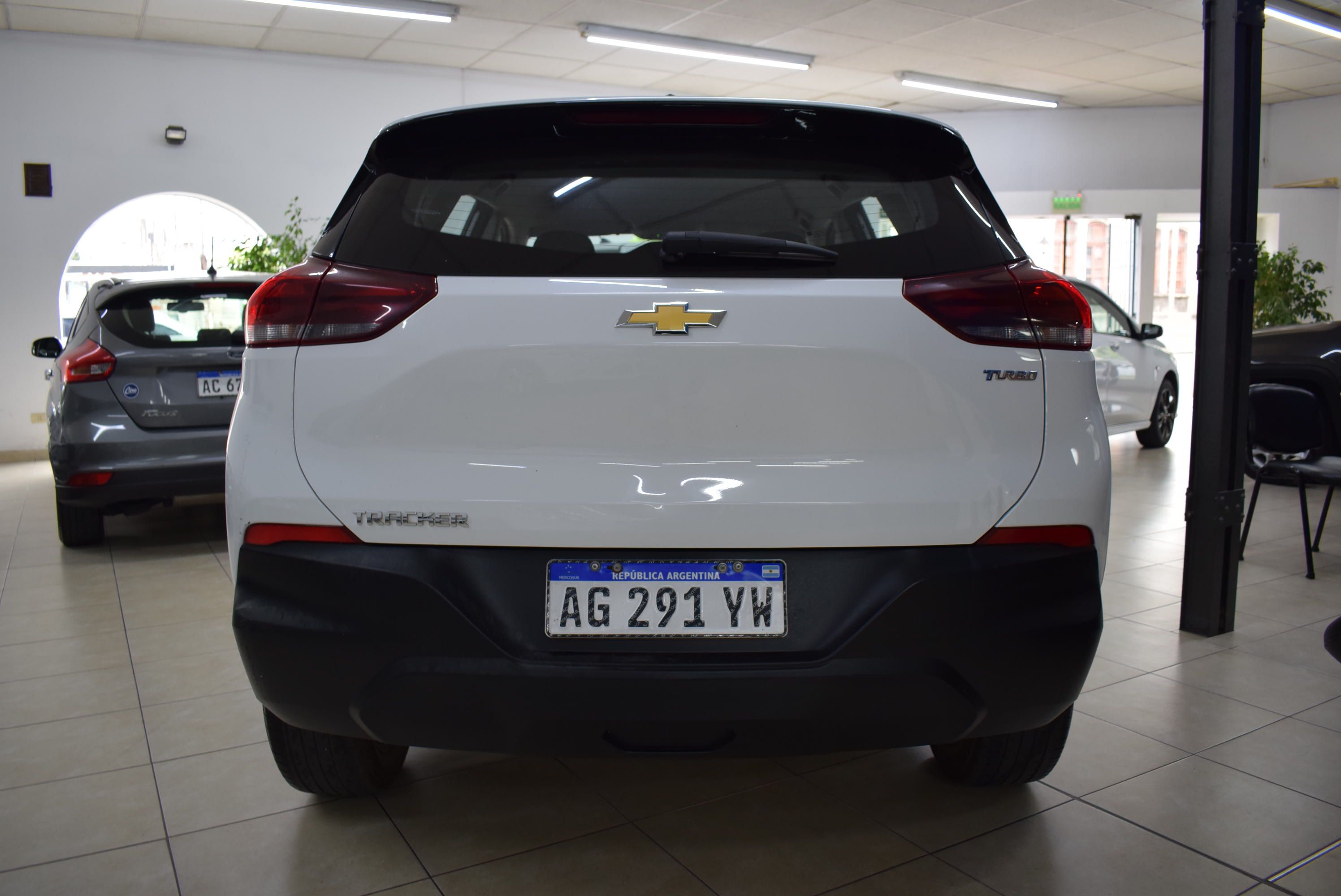 Chevrolet TRACKER 1.2T MT 8