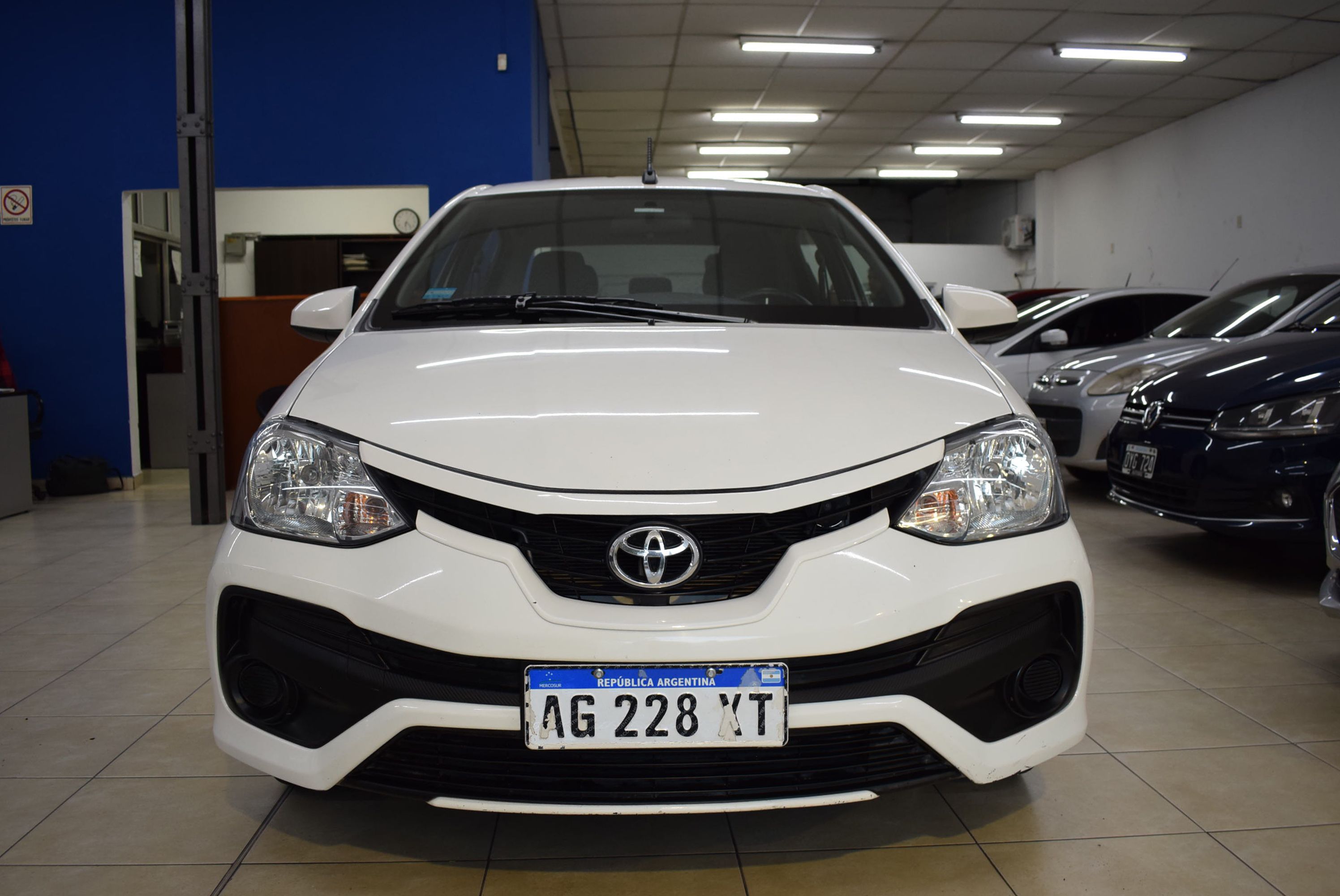 Toyota ETIOS X 1.5 MT 1