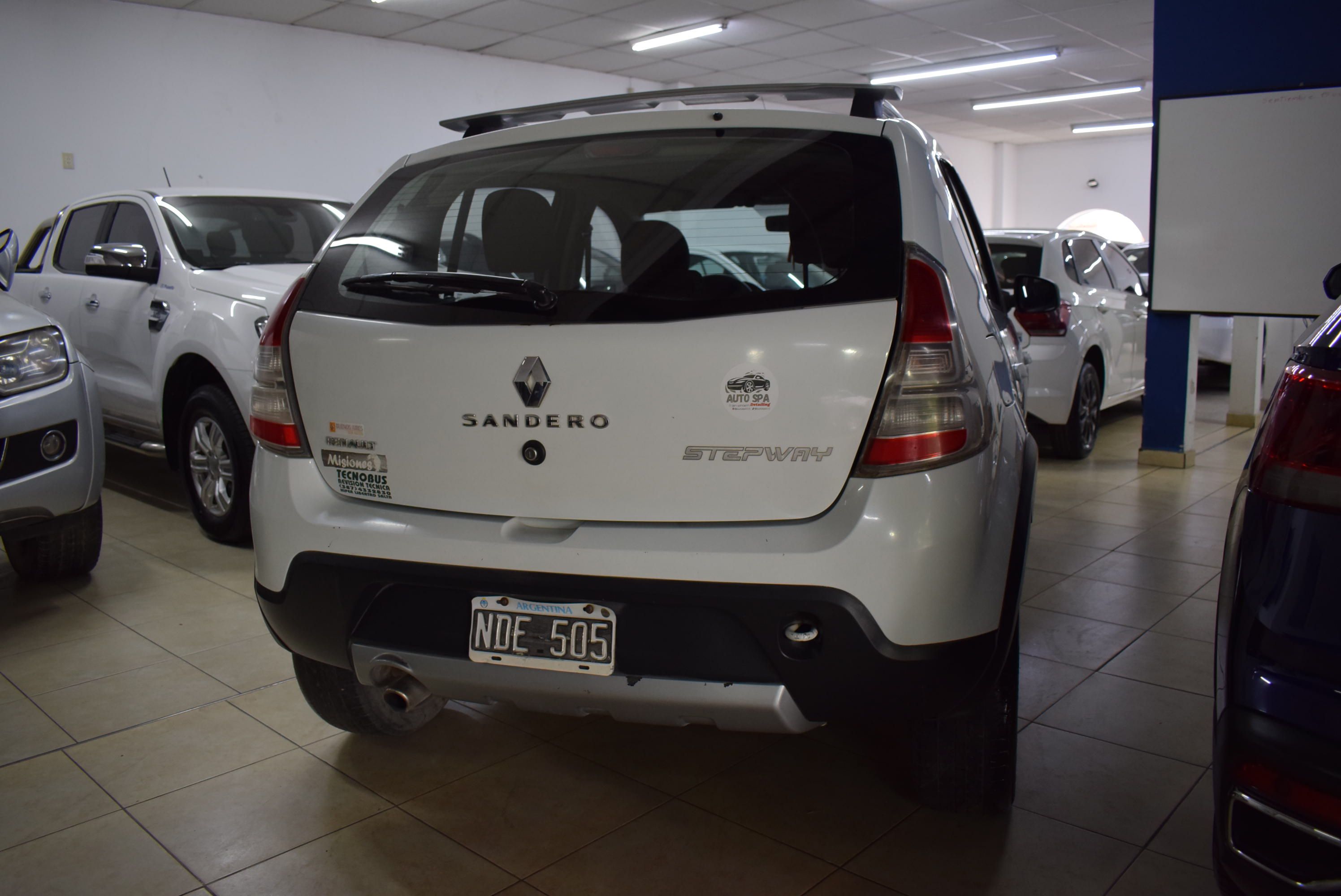 Renault SANDERO STEPWAY PRIVILEGE NAV 8