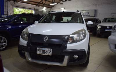 Renault SANDERO STEPWAY PRIVILEGE NAV